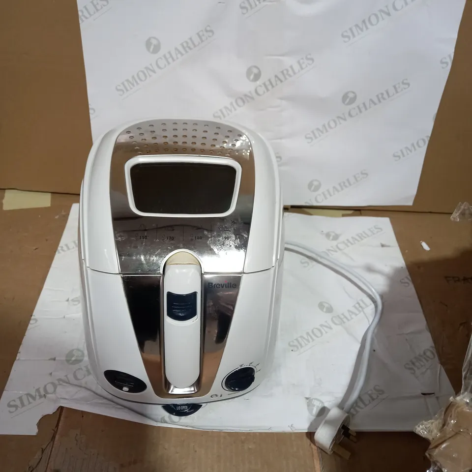 BREVILLE EASY CLEAN DIGITAL FRYER 