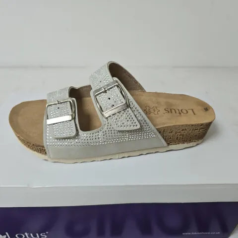 BOXED LOTUS TAFELLA SANDALS, SILVER - EUR SIZE 38