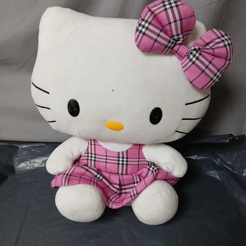HELLO KITTY PLUSH TOY
