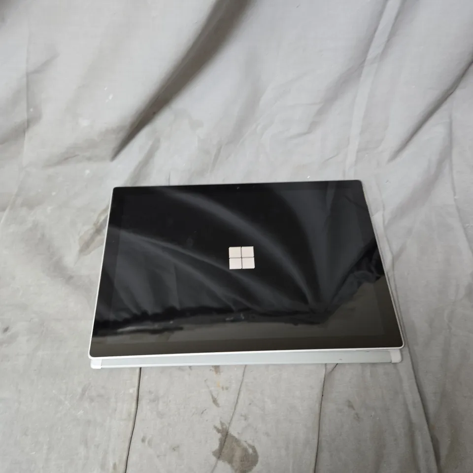 MICROSOFT SURFACE PRO 5 TABLET WITH KEYBOARD DOCK – 12.3" DISPLAY, I5-7300U, 8GB RAM, 256GB SSD - DAMAGE TO BACK