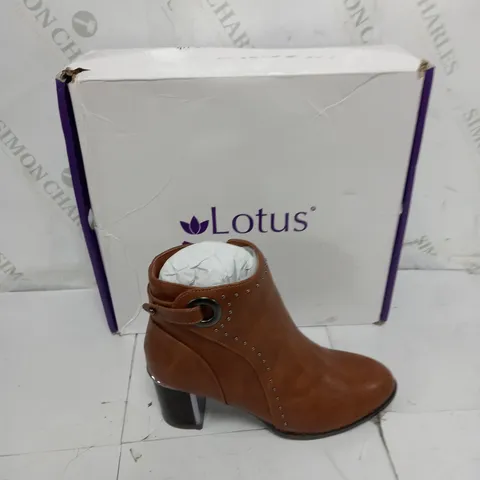 BOXED PAIR OF LOTUS WELLS BROWN ZIP UP BOOT HEELS IN TAN UK 4