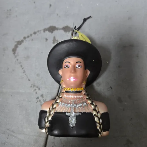 BOX OF APPROXIMATELY 15 ASSORTED HANGING ORNAMENTS