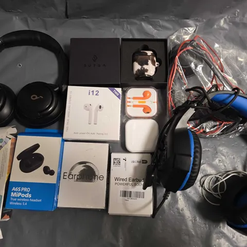 LOT OF APPROXIMATELY 20 ASSORTED AUDIO ITEMS TO INCLUDE ON-HEAD EARPHONES AND TWS EARBUDS
