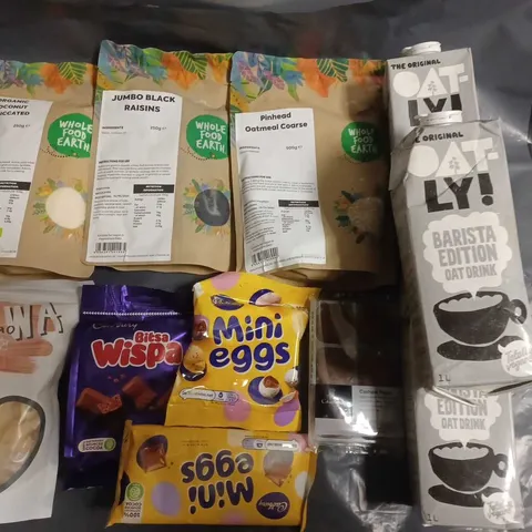 LOT OF 11 ASSORTED FOOD AND DRINK ITEMS TO INCLUDE COARSE OATMEAL, OATLY OAT DRINK AND CHOCOLATES