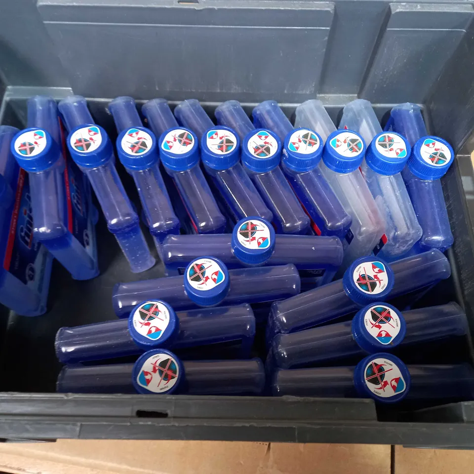 TOTE OF APPROXIMATELY 20 FINISH DISHWASHER DEEP CLEANERS