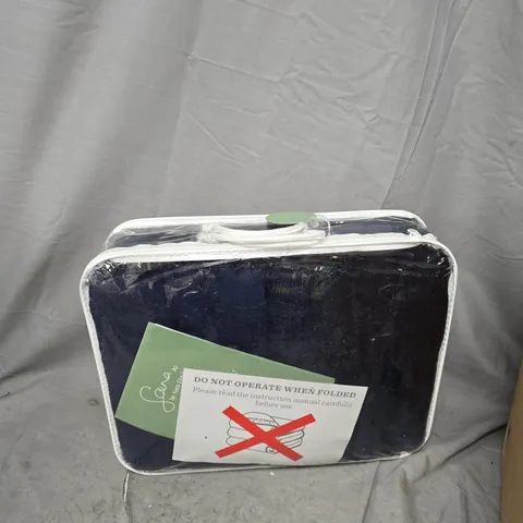 SARA BY SARA DAVIES SNUGGLY SHERPA HEATED THROW