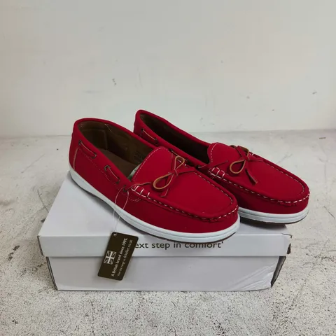 DR KELLER LADIES COMFORT CASUALS β RED, UK 5