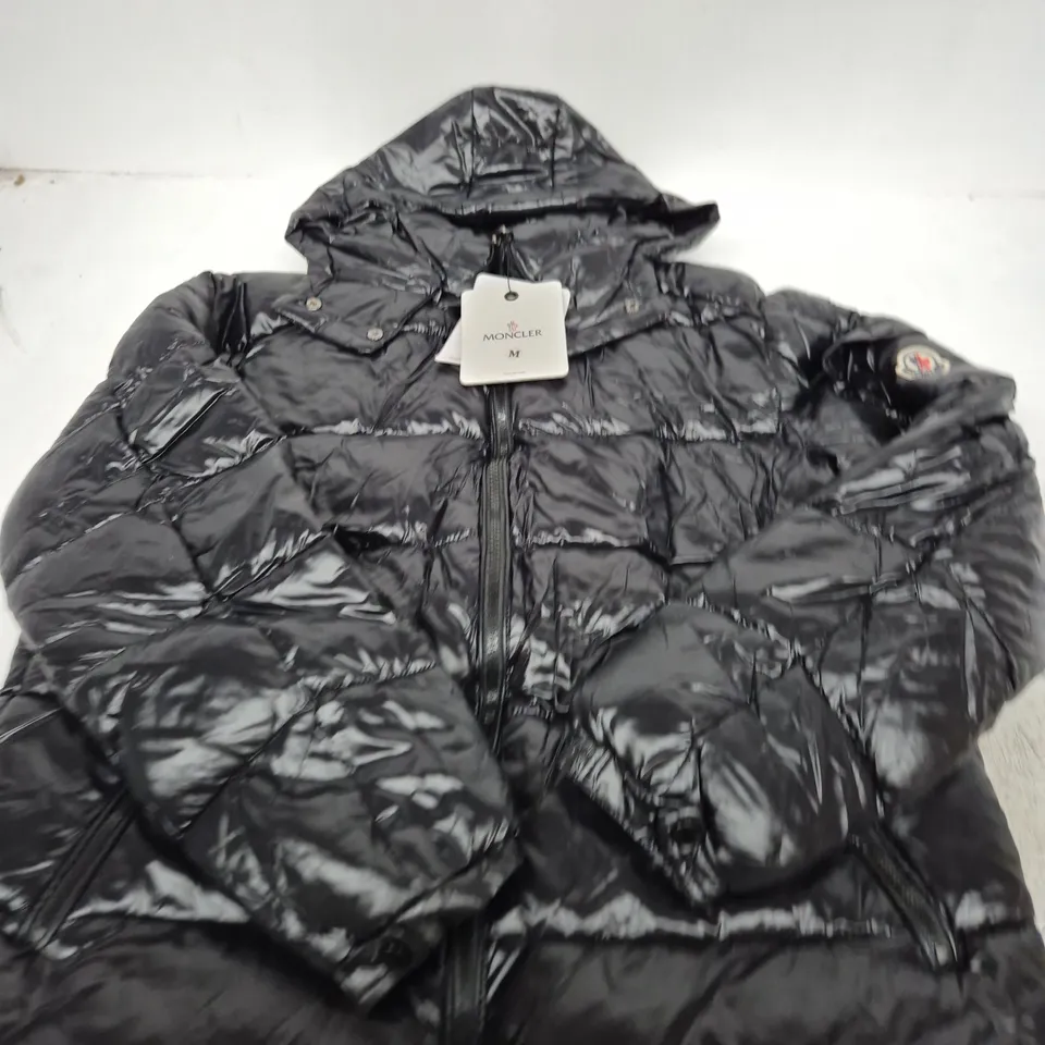 MONCLER PUFFER JACKET – BLACK, SIZE M