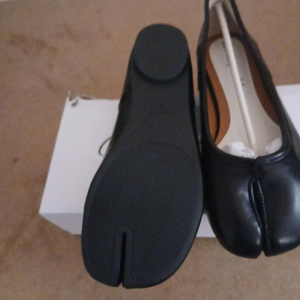 OLIVIA SPARKLE BLACK LEATHER WOMEN'S FLATS - PAIR