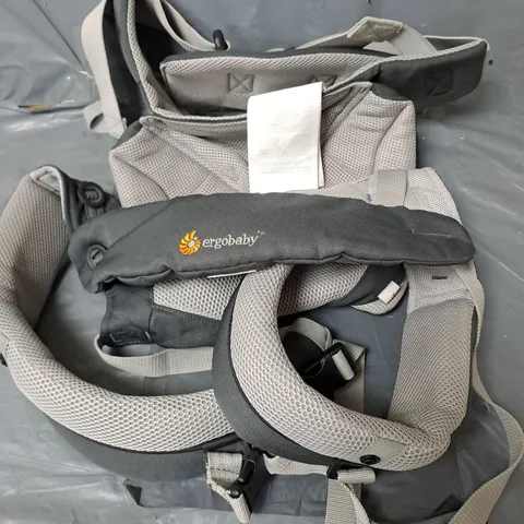 ERGOBABY BABY CARRIER