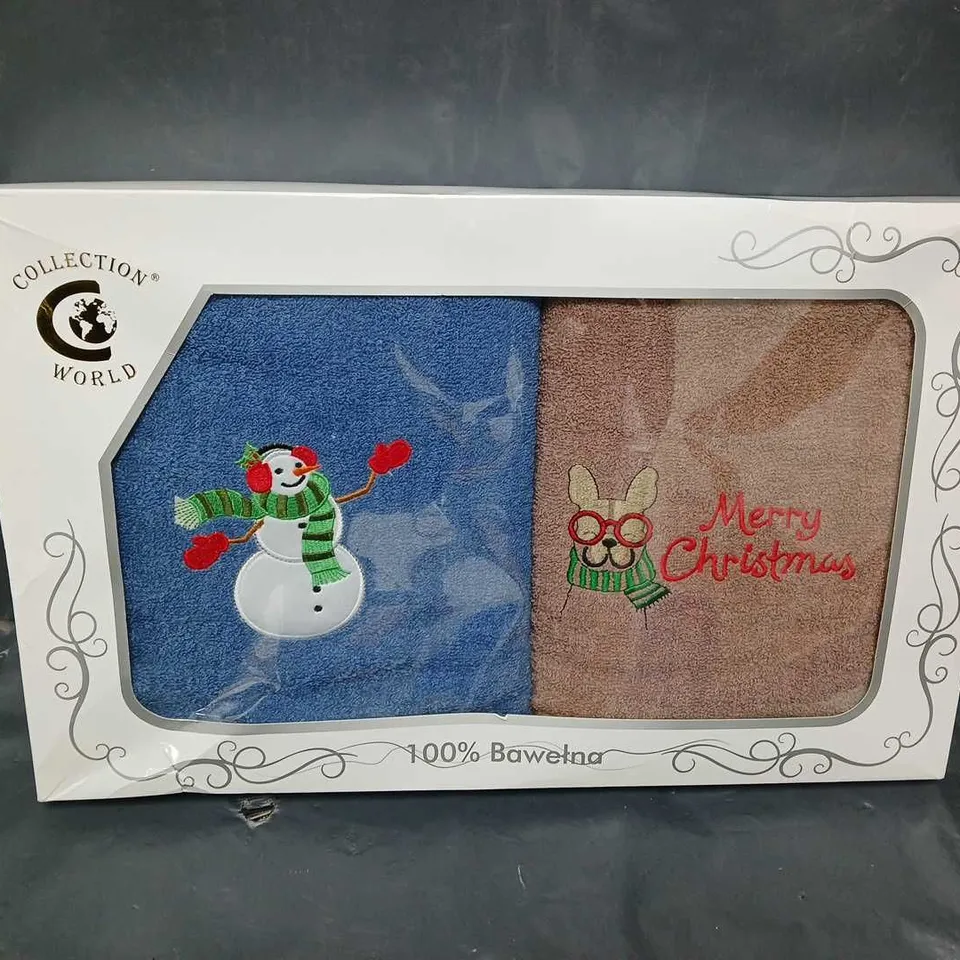 SET OF 2 CHRISTMAS THEMED TOWELS 