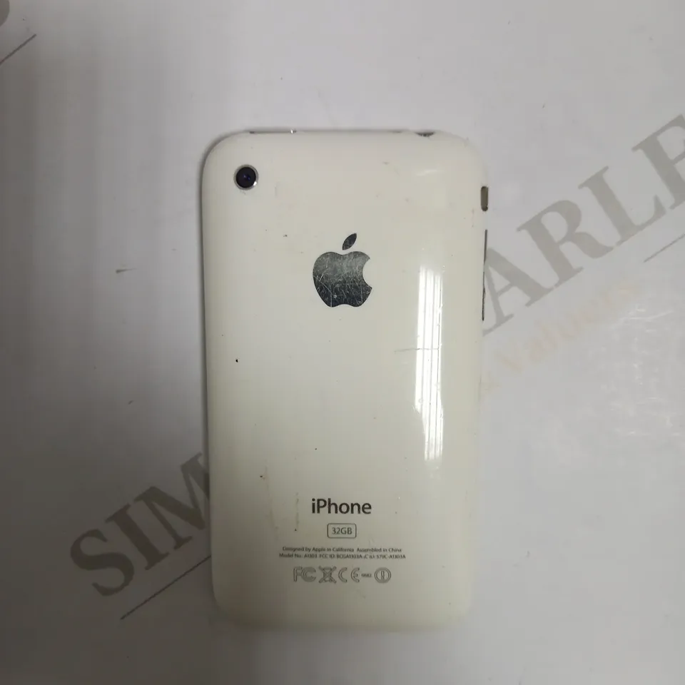 APPLE IPHONE 3GS - 32GB