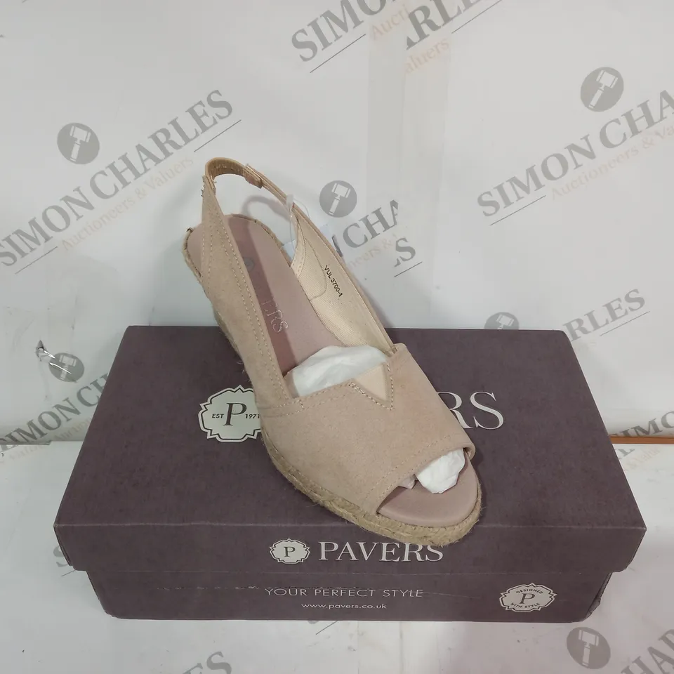 BOXED PAVERS PEEP TOE WEDGE - BEIGE SIZE 5