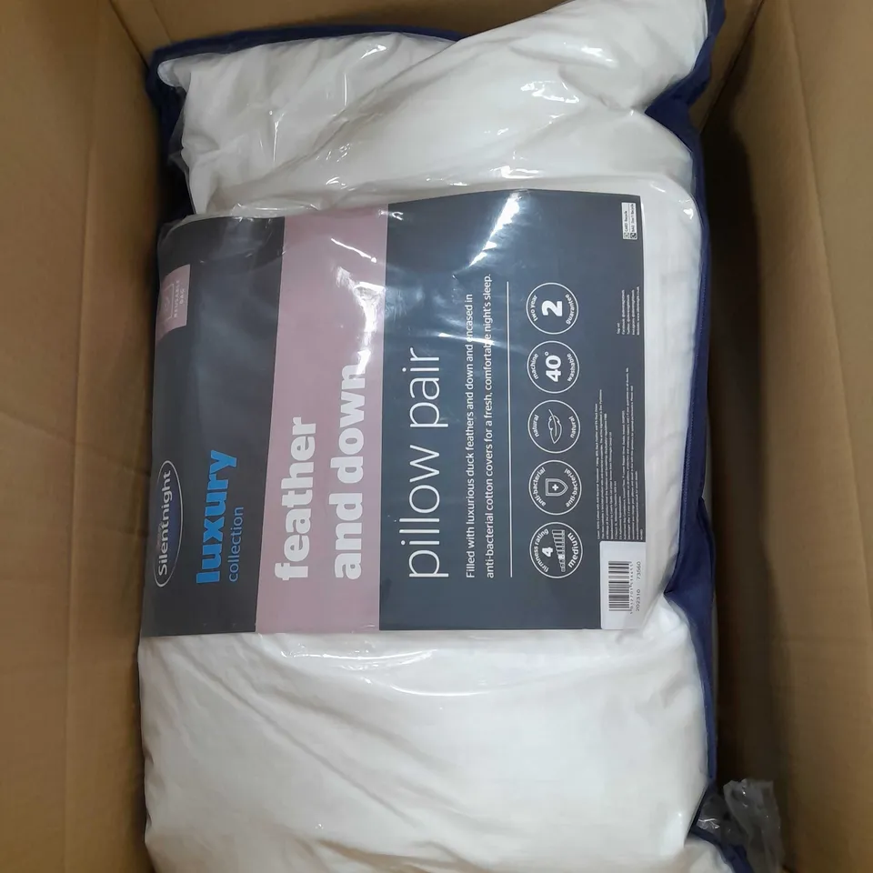BOX OF ASSORTED BEDDING ITEMS TO INCLUDE DUVET & PILLOWS