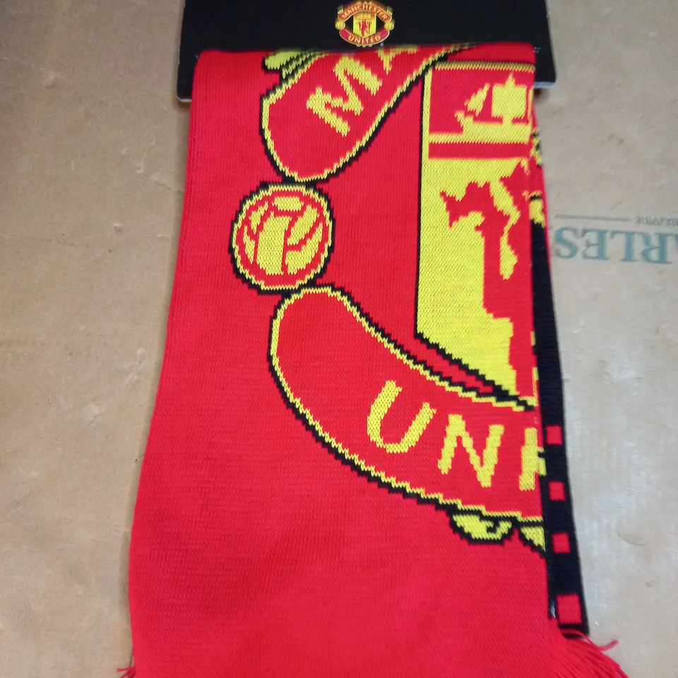OFFICIAL MANCHESTER UNITED SCARF