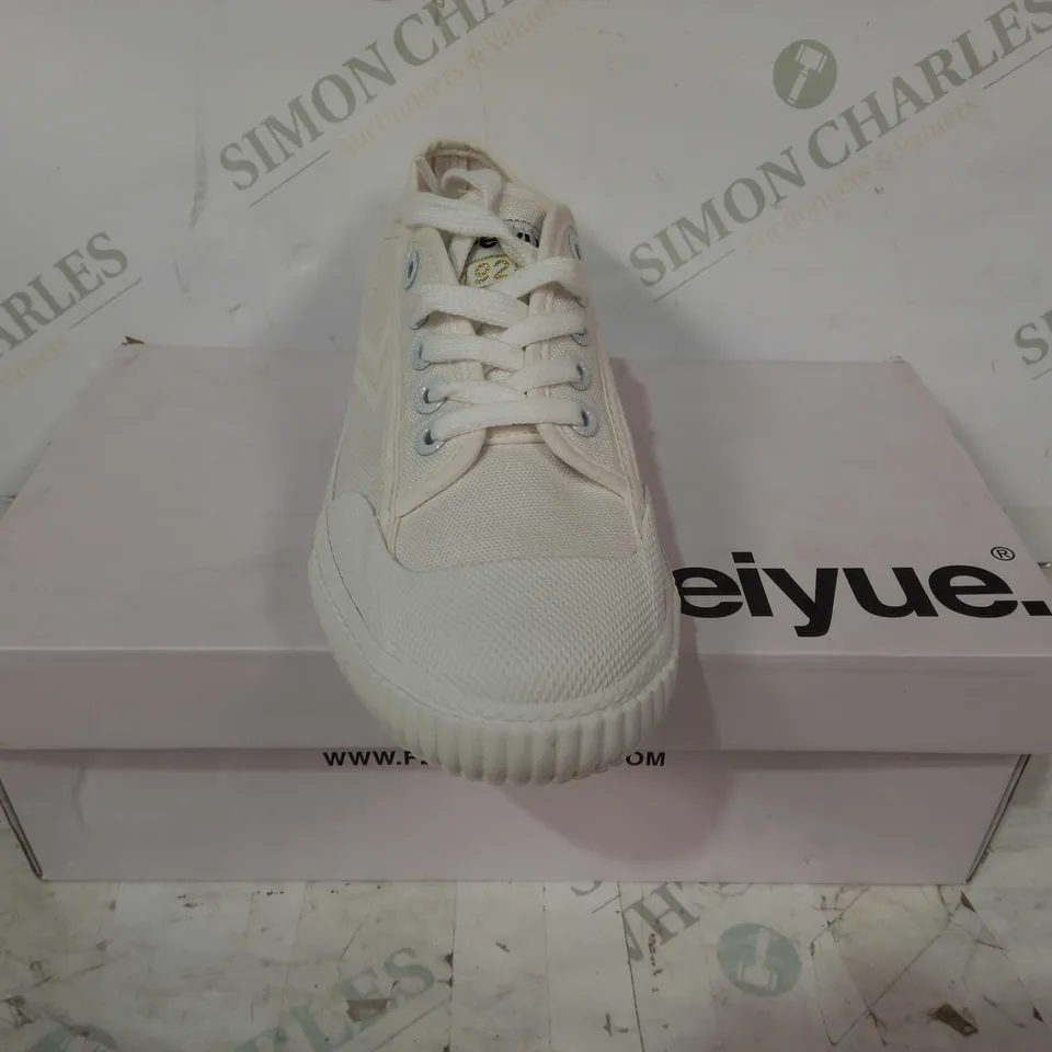 BOXED PAIR OF FEIYUE CANVAS SHOES IN OFF WHITE UK SIZE 3