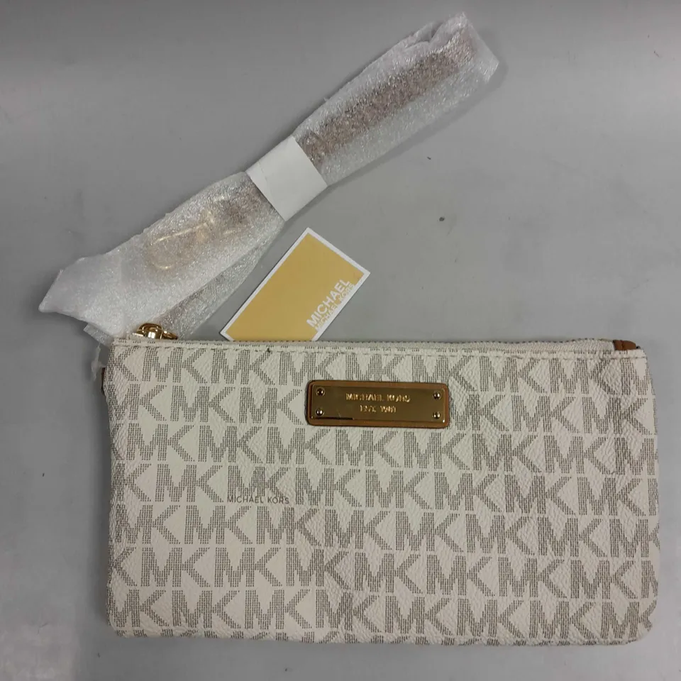 MICHAEL KORS VANILLA WRISTLET 