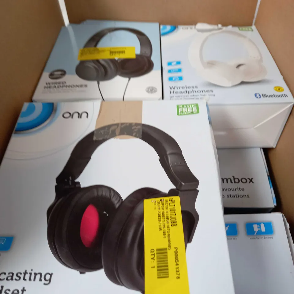 BOX OF 3 X ONN CD BOOMBOXES AND 3 X PAIRS OF HEADPHONES