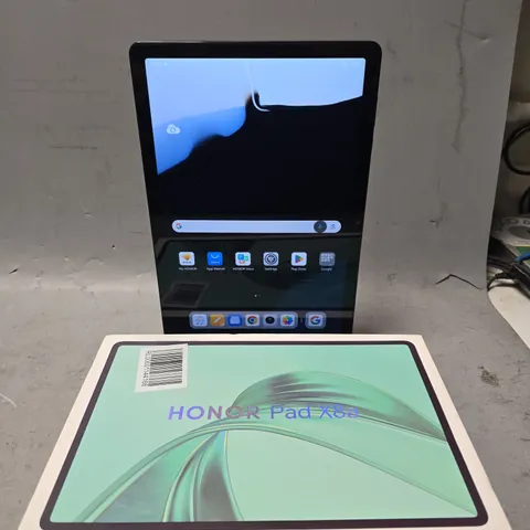 BOXED HONOR PAD X8A