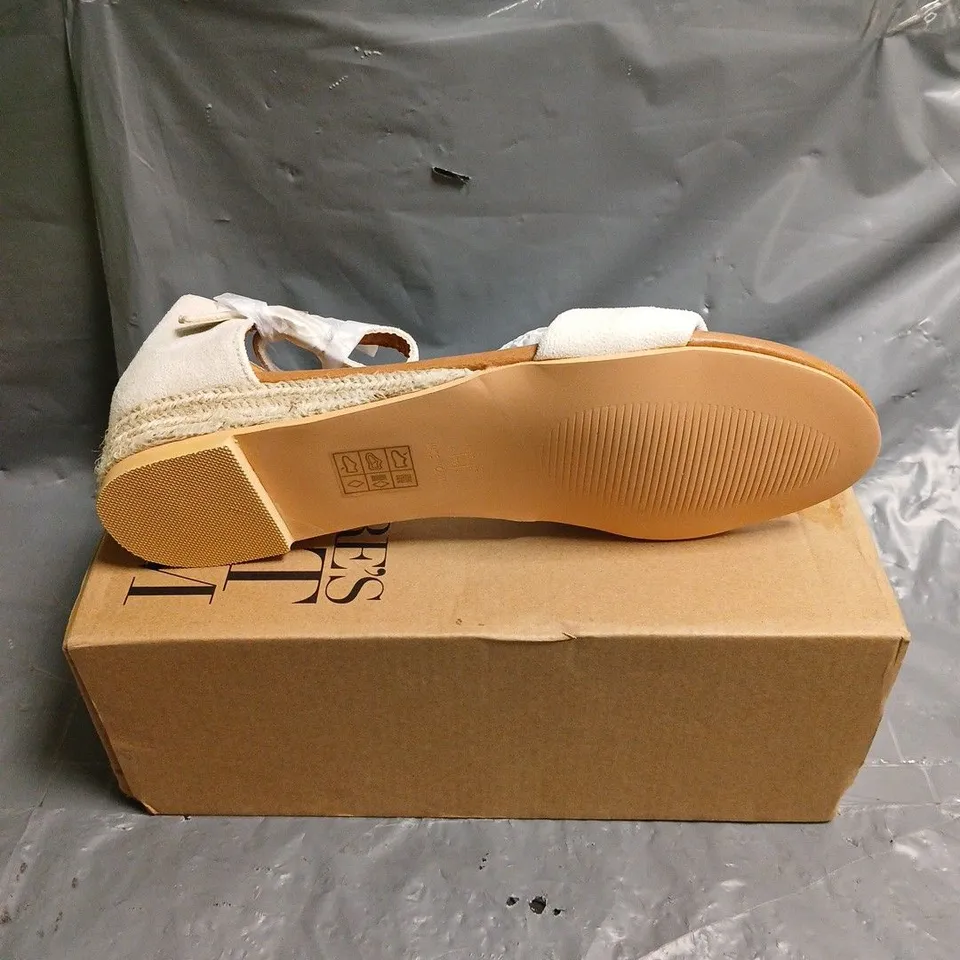 BOXED PAIR OF WHERE'S THAT FROM OPEN TOE SANDALS - 6