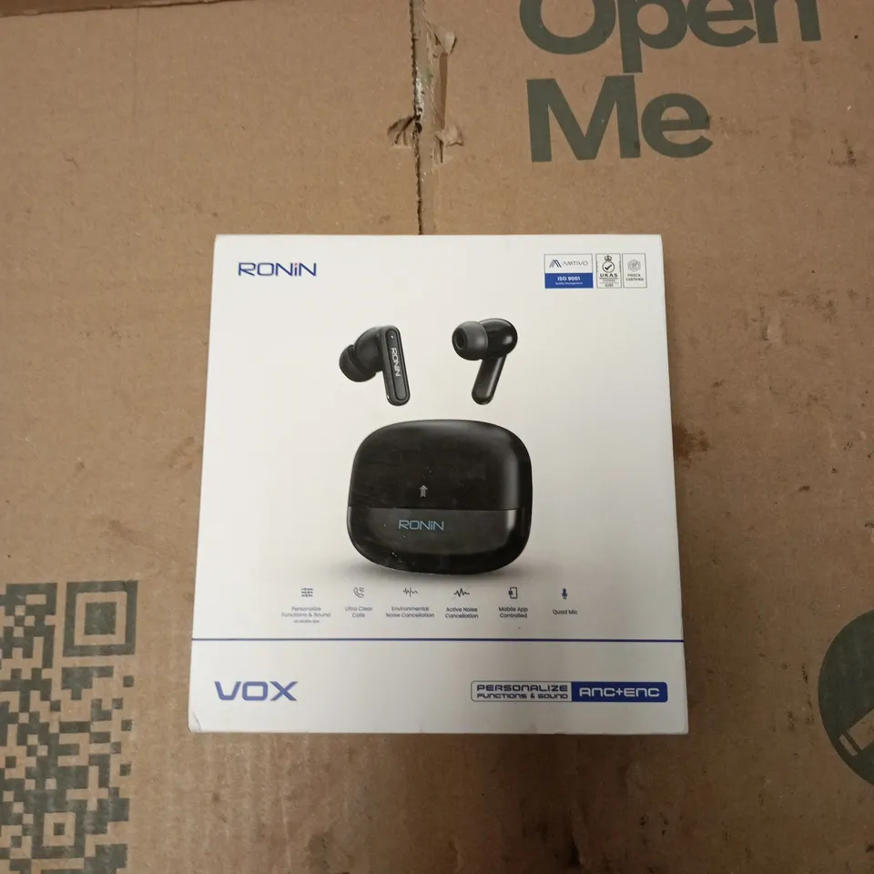 RONIN VOX WIRELESS EARBUDS WITH CHARGING CASE – BLACK