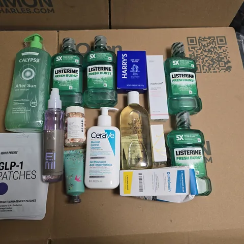 LOT OF APPROXIMATELY 23 ASSORTED HEALTH AND BEAUTY ITEMS TO INCLUDE LISTERINE MOUTHWASH, MEDICUBE EYE CREAM AND GLP-1 PATCHES