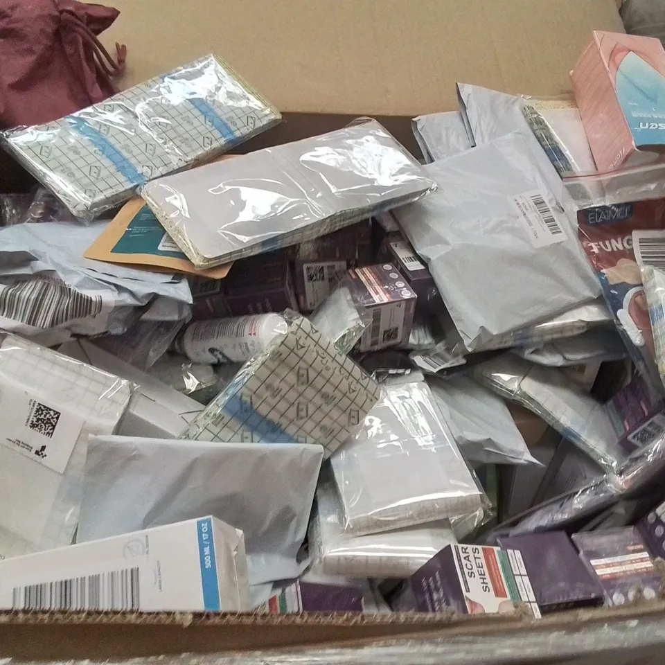 PALLET CONTAINING A LARGE QUANTITY OF PHARMACY PRODUCTS TO INCLUDE;BABY NOISE ASPIRATOR,SCAR SHEETS,EAR WASHER