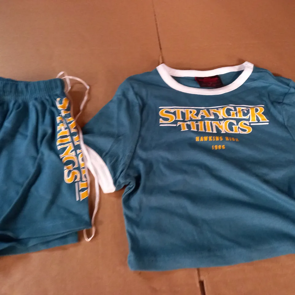STRANGER THINGS SHIRT AND SHORTS SET - S