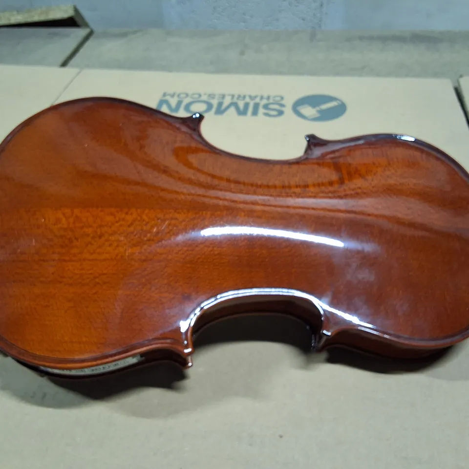 PRUMAVERA 3/4 VIOLIN WITH BOW IN CASE – INCLUDES PRACTICE BOOK