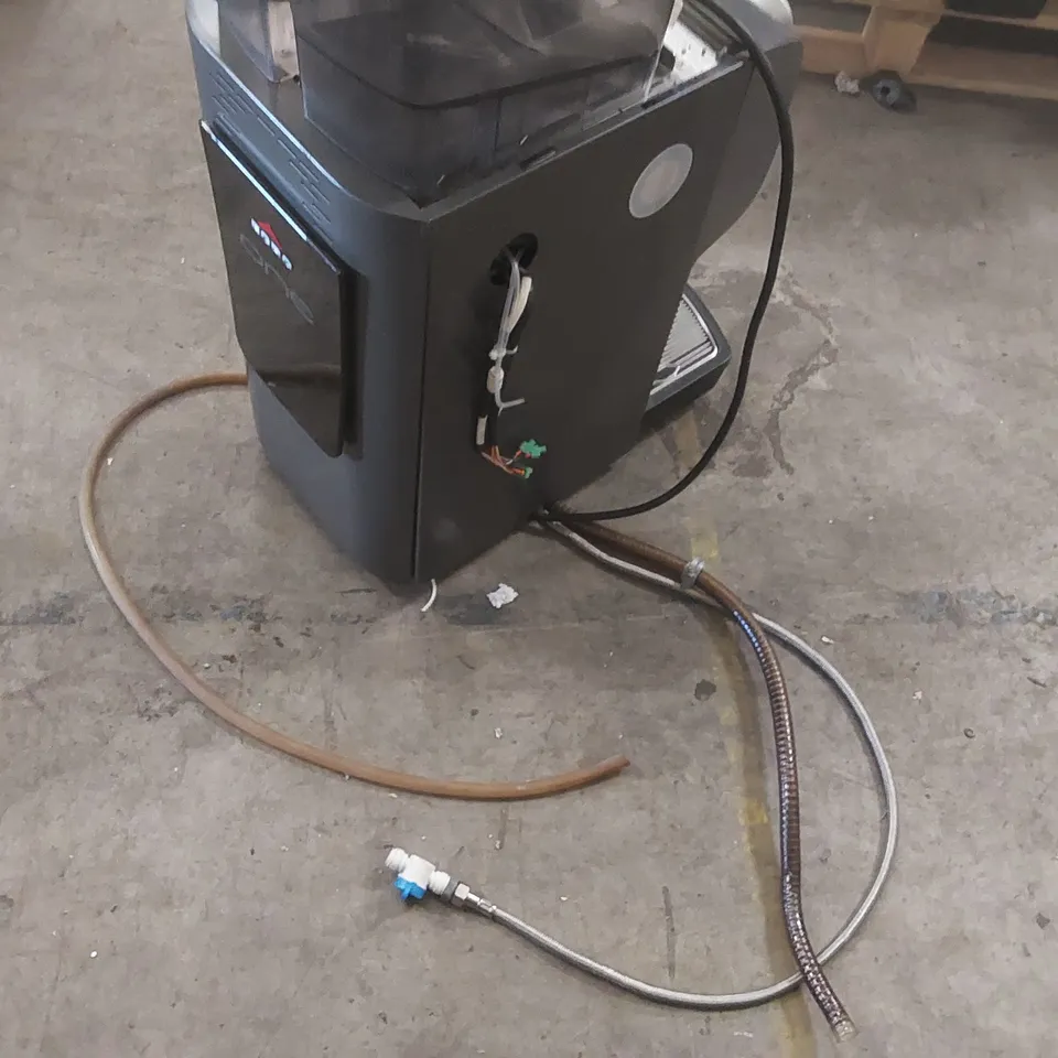 ERGO ONE COMMERCIAL COFFEE MACHINE - MISSING SCREEN