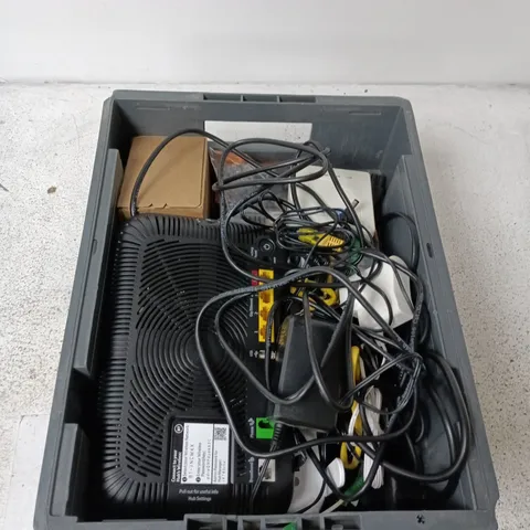BOX CONTAINING A MIX OF APPROXIMATELY 15 ASSORTED ITEMS INCLUDING ROUTERS, WIRES, PLUGS ETC. 