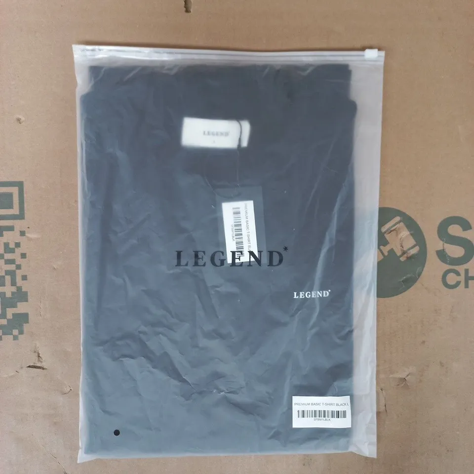 BAGGED LEGEND PREMIUM BASIC T-SHIRT IN BLACK SIZE LARGE