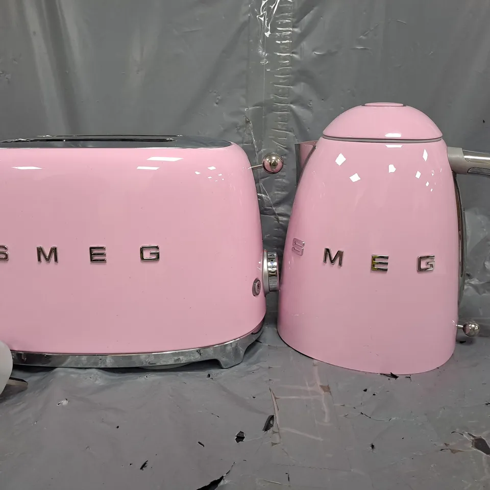 SMEG EEJB114 50S RETRO STYLE KETTLE AND 2-SLICE TOASTER - PASTEL PINK
