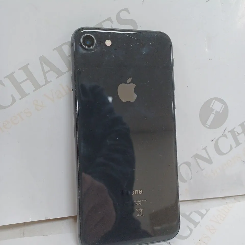 UNBOXED IPHONE 8 IN BLACK (LOCKED)