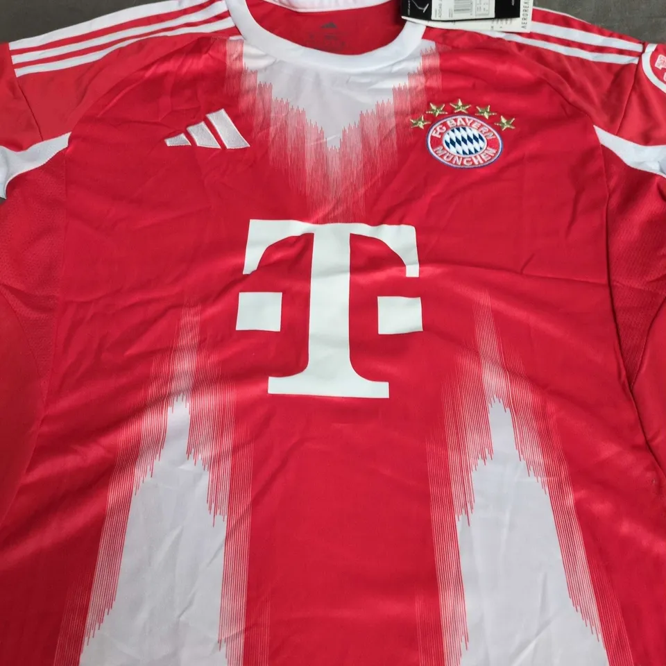 FC BAYERN MUNICH HOME SHIRT - SIZE SMALL