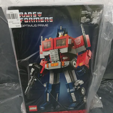 BOXED LEGO TRANSFORMERS OPTIMUS PRIME 10302