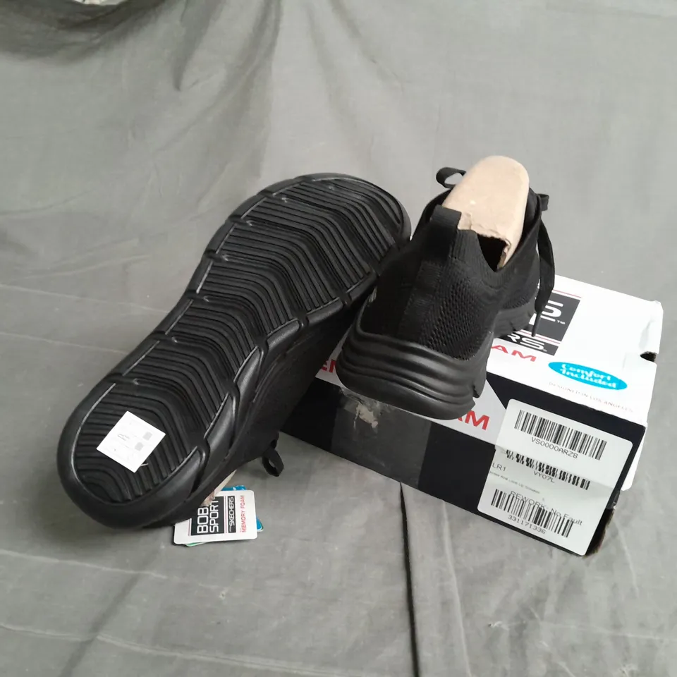 SKECHERS BLACK TRAINERS SIZE 6 