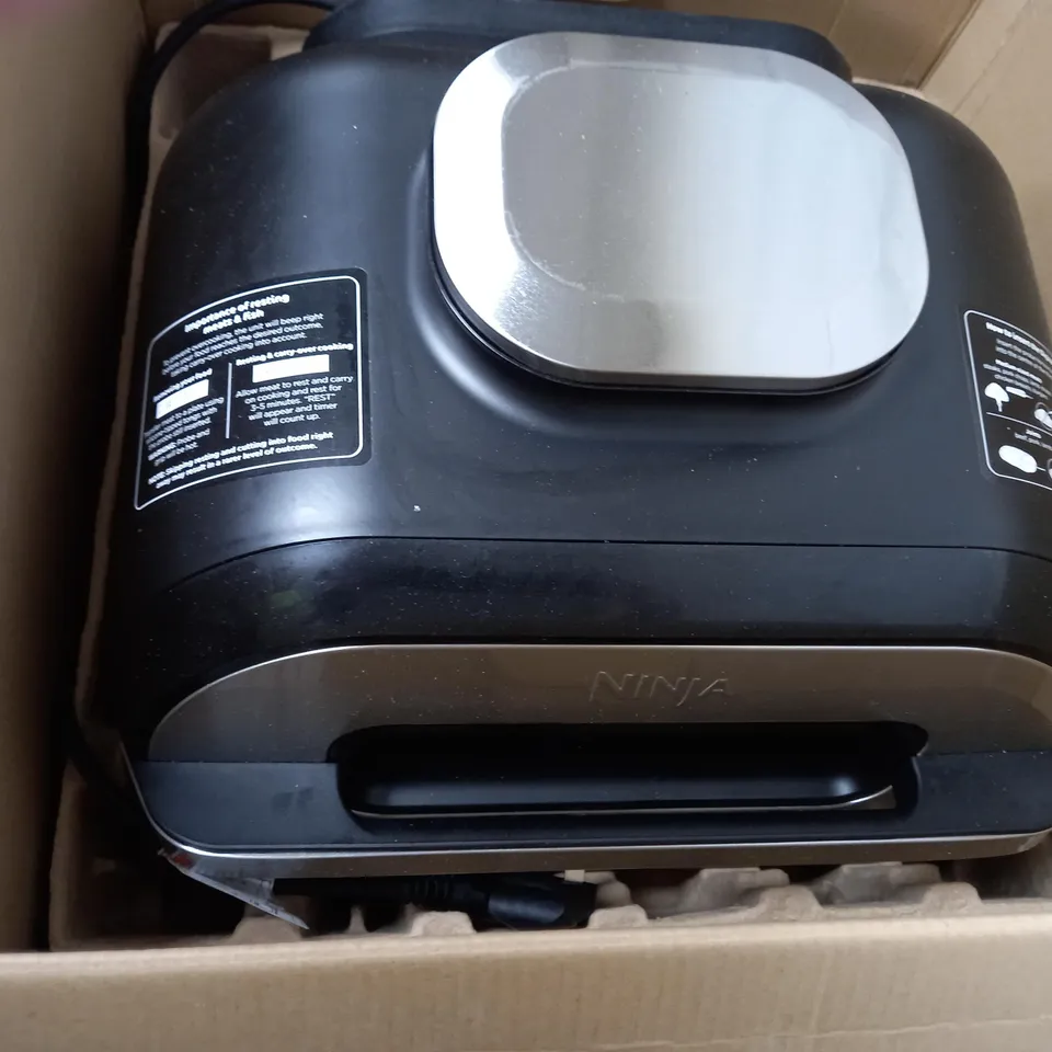 BOXED NINJA FOODI MAX HEALTH GRILL & AIR FRYER