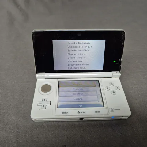 NINTENDO 3DS 