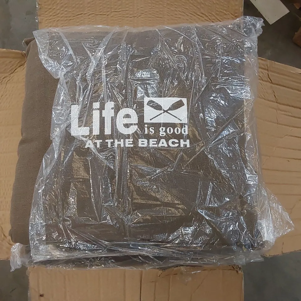 BOX OF APPROX 8 X 'LIFE IS GOOD AT THE BEACH' CUSHIONS - BROWN // SIZE: 45 X 45cm