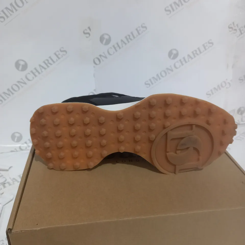 BOXED DUNE EMBOSSED LACE UP RUNNER SHOES, BLACK - SIZE 6