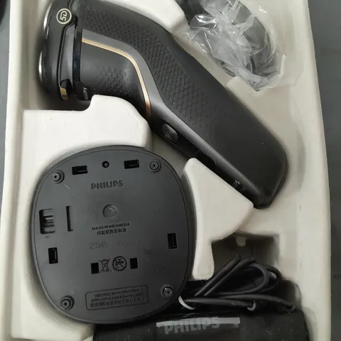 PHILIPS SHAVER 3000 SERIES