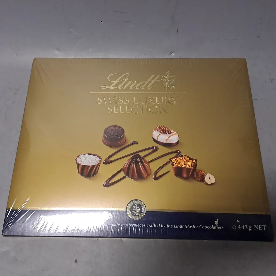 SEALED LINDT SWISS LUXURY SELECTION BOX 