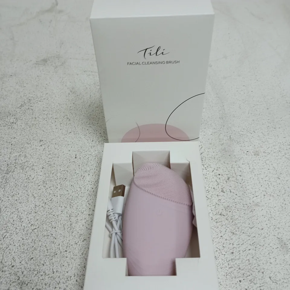 TILI FACIAL CLEANSING BRUSH