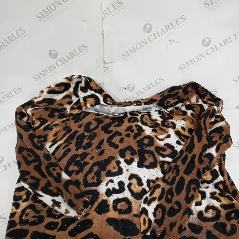 BOX OF APPROXIMATELY 25 ASSORTED CLOTHING PRODUCTS IN VARIOUS SIZES TO INCLUDE SKIRTS, JUMPERS, DRESSES ETC	