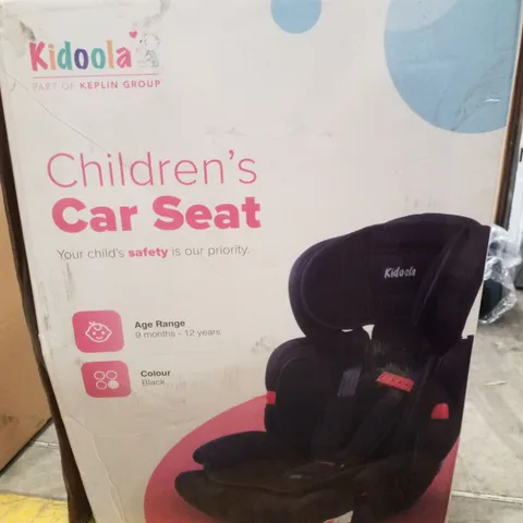 BOXED KIDOOLA CHILDRENS CAR SEAT - BLACK