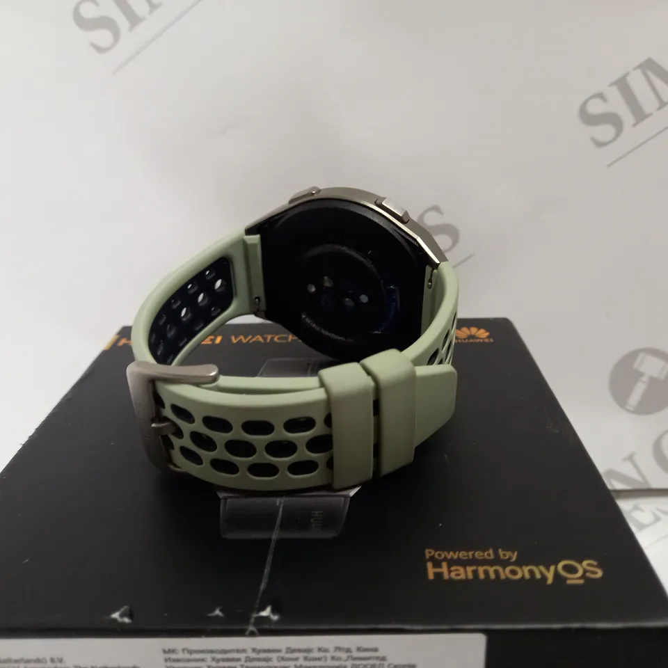HUAWEI WATCH GT 2E HCT-B19 SMART WATCH WITH GREEN RUBBER STRAP 