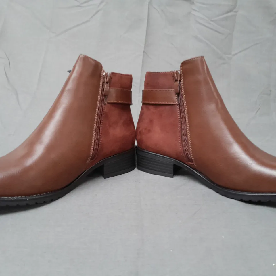 BOXED PAIR OF DESIGNER SIDE-ZIP ANKLE BOOTS IN BROWN EU SIZE 37
