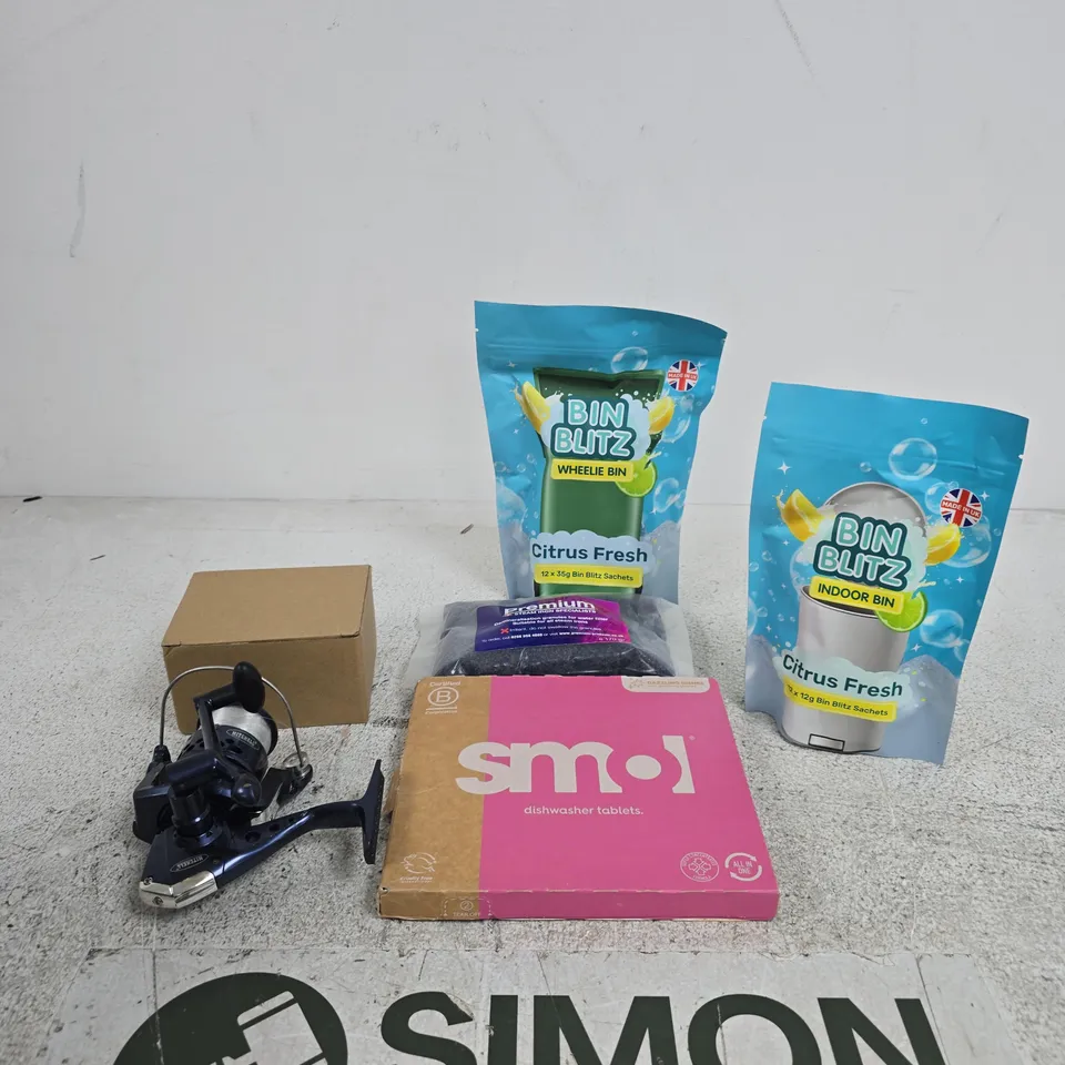 APPROXIMATELY 15 ASSORTED ITEMS INCLUDING BIN BLITZ INDOOR BIN SACHETS, SMOL DISHWASHER TABLETS AND PREMIUM STEAM IRON DEMINERALISATION GRANULES