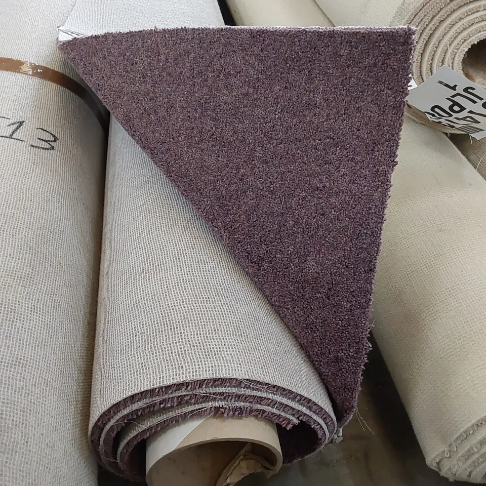 ROLL OF QUALITY CRESTA DIM HEATHERS CARPET // SIZE: APPROX. 5 X 1.95m